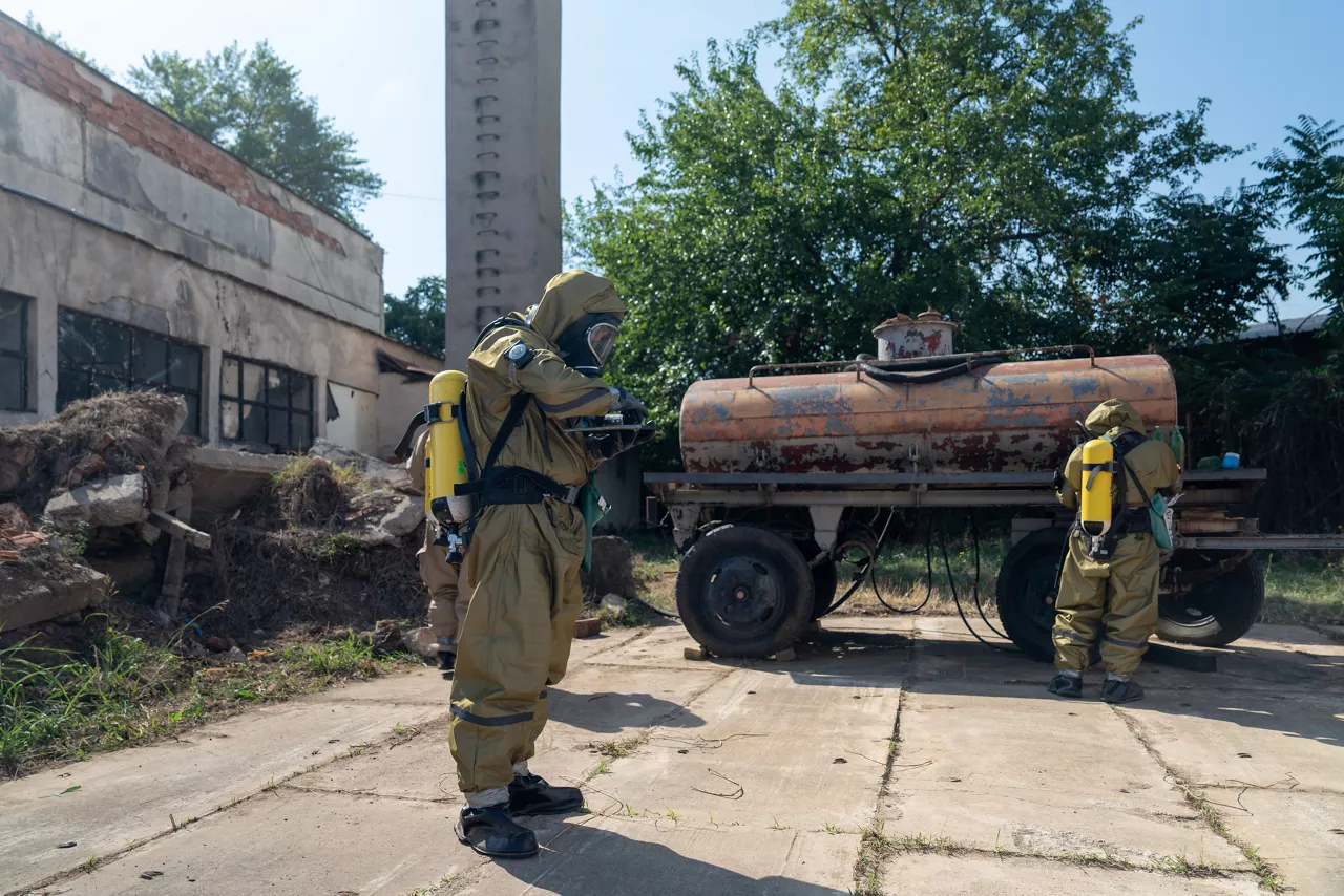 Bulgarian Armed Forces CBRN specialists take part in a simulated chemical, biological, radiological, and nuclear (CBRN) defence exercise.

In one of the year’s largest and most complex civil emergency exercises, soldiers, scientists, and first responders trained in Bulgaria to strengthen coordination and readiness for large-scale disasters. The exercise, “Bulgaria 2025”, took place from 7 until 12 September 2025.