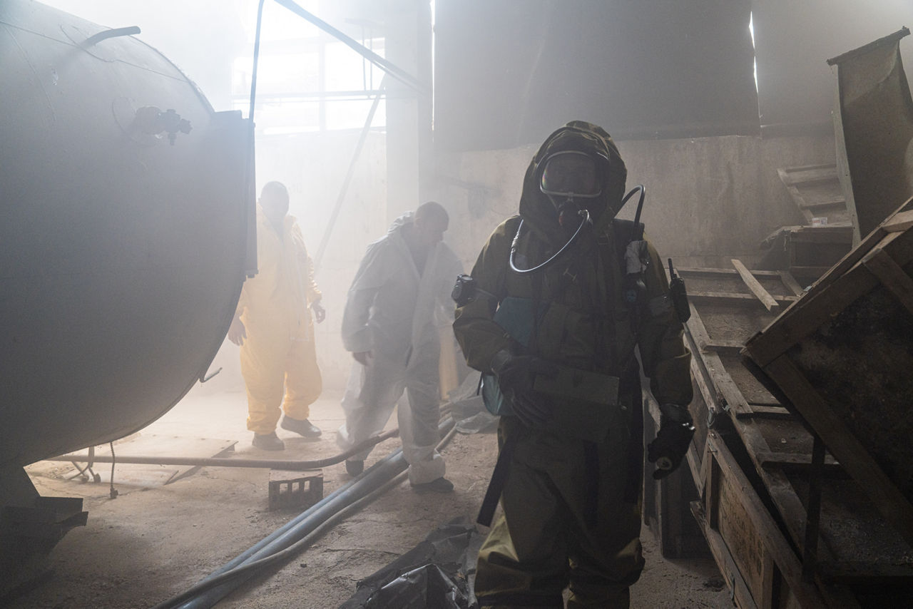 A Bulgarian Armed Forces CBRN specialist searches for victims during a simulated chemical, biological, radiological, and nuclear (CBRN) defence exercise.

In one of the year’s largest and most complex civil emergency exercises, soldiers, scientists, and first responders trained in Bulgaria to strengthen coordination and readiness for large-scale disasters. The exercise, “Bulgaria 2025”, took place from 7 until 12 September 2025.