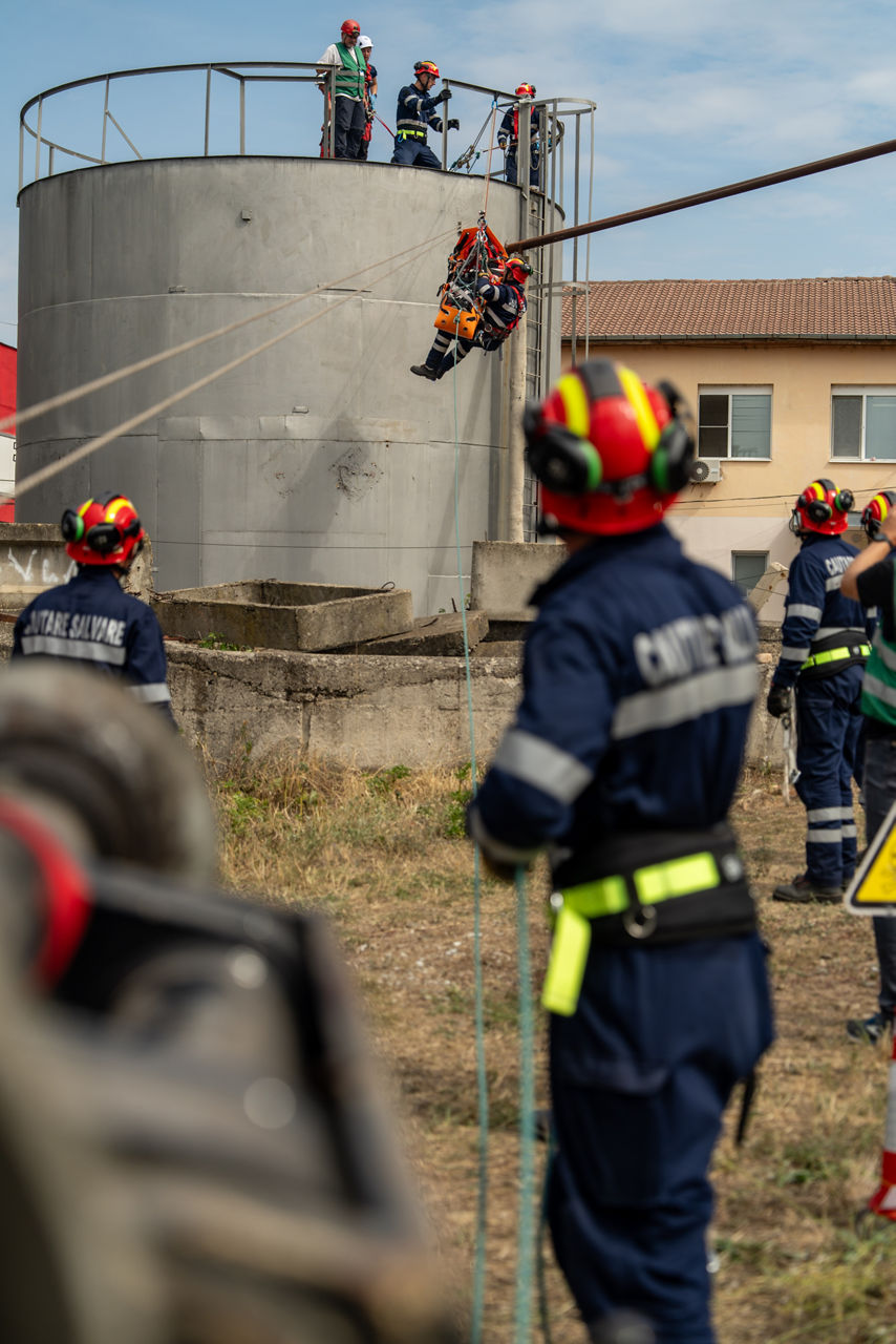 Romanian firefighters rescue a simulated casualty during a rope rescue exercise.

In one of the year’s largest and most complex civil emergency exercises, soldiers, scientists, and first responders trained in Bulgaria to strengthen coordination and readiness for large-scale disasters. The exercise, “Bulgaria 2025”, took place from 7 until 12 September 2025.