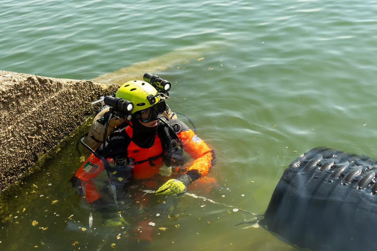 An Italian firefighter performs underwater search and rescue during a training exercise.

In one of the year’s largest and most complex civil emergency exercises, soldiers, scientists, and first responders trained in Bulgaria to strengthen coordination and readiness for large-scale disasters. The exercise, “Bulgaria 2025”, took place from 7 until 12 September 2025.