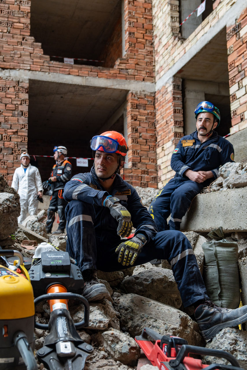 Members of the Azerbaijani search and rescue team take a break after cutting through debris during an urban rescue training exercise.

In one of the year’s largest and most complex civil emergency exercises, soldiers, scientists, and first responders trained in Bulgaria to strengthen coordination and readiness for large-scale disasters. The exercise, “Bulgaria 2025”, took place from 7 until 12 September 2025.