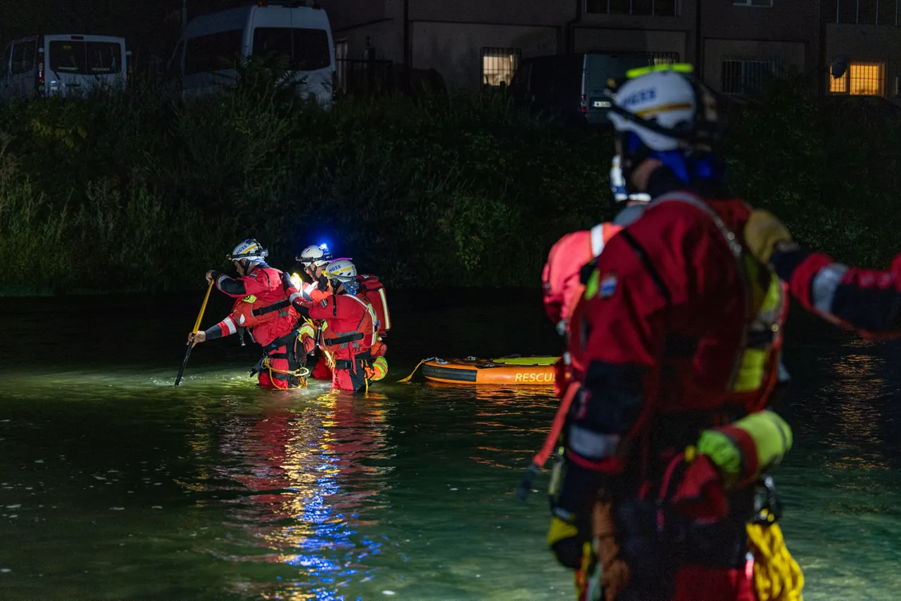 Members of the Croatian search and rescue team scan the river for victims during a river rescue training exercise.

In one of the year’s largest and most complex civil emergency exercises, soldiers, scientists, and first responders trained in Bulgaria to strengthen coordination and readiness for large-scale disasters. The exercise, “Bulgaria 2025”, took place from 7 until 12 September 2025.