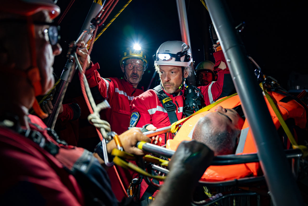 Firefighters from NATO Headquarters assist Croatian and Ukrainian teams in rescuing a simulated casualty during a river rescue exercise.

In one of the year’s largest and most complex civil emergency exercises, soldiers, scientists, and first responders trained in Bulgaria to strengthen coordination and readiness for large-scale disasters. The exercise, “Bulgaria 2025”, took place from 7 until 12 September 2025.
