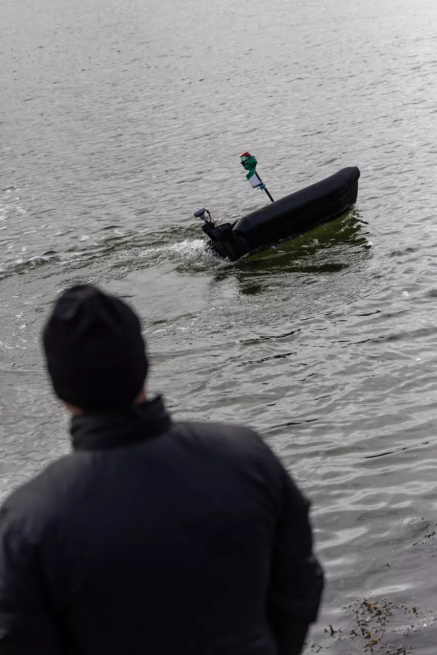 A Polish Army special operations soldier trials a 3D-printed drone boat at Den Helder Naval Base in the Netherlands during Exercise Bold Machina 25 while safety divers look on. 

Held by NATO’s Allied Special Operations Command (SOFCOM), exercise Bold Machina 25 is a series of experimental trials intended to test out emerging technologies in special operations held at sea.