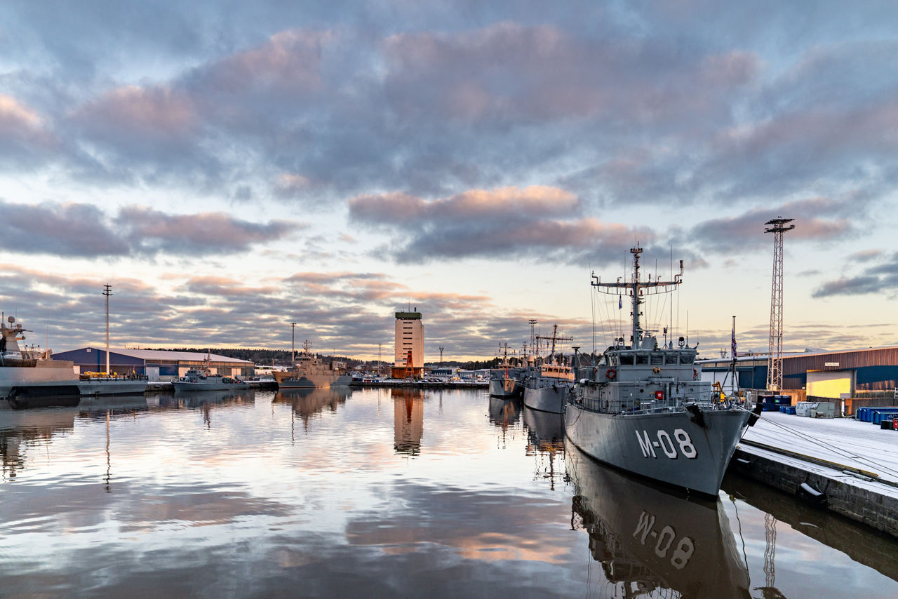 Ships from SNMCMG1 dock at the port of Turku as it prepares for exercise Freezing Winds.

NATO and its Allies are intensifying efforts to protect vital sea routes and critical infrastructure. Exercise Freezing Winds 2025 brought together ships from Standing NATO Mine Countermeasures Group One (SNMCMG1) and other Allied units to train side by side in the Baltic Sea’s harsh winter conditions. Over several days, naval forces, divers, and mine counter-measure teams practised joint operations to ensure readiness against diverse threats — from detecting and neutralising underwater threats to responding to disruptions affecting vital sea lines of communication. This exercise complements NATO’s Baltic Sentry enhanced vigilance activity, launched in January 2025 to strengthen surveillance and monitoring across the region. The exercise took place from 24 November to 4 December 2025.