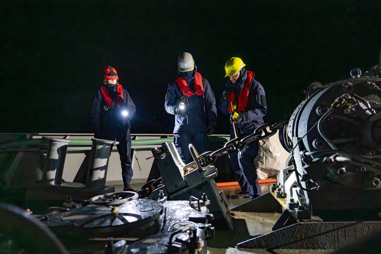 Latvian sailors aboard SNMCMG1’s flagship LVNS Virsaitis raise the anchor as they prepare to sail the Archipelago Sea during exercise Freezing Winds.

NATO and its Allies are intensifying efforts to protect vital sea routes and critical infrastructure. Exercise Freezing Winds 2025 brought together ships from Standing NATO Mine Countermeasures Group One (SNMCMG1) and other Allied units to train side by side in the Baltic Sea’s harsh winter conditions. Over several days, naval forces, divers, and mine counter-measure teams practised joint operations to ensure readiness against diverse threats — from detecting and neutralising underwater threats to responding to disruptions affecting vital sea lines of communication. This exercise complements NATO’s Baltic Sentry enhanced vigilance activity, launched in January 2025 to strengthen surveillance and monitoring across the region. The exercise took place from 24 November to 4 December 2025.