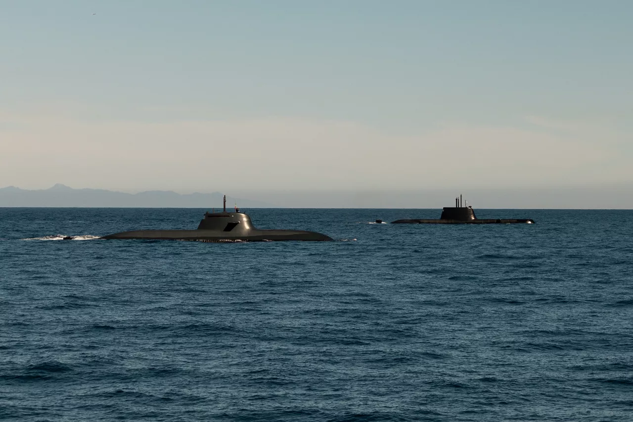 Italian Navy and Hellenic Navy submarines sail in formation during Exercise Dynamic Manta 26. The exercise, held annually by NATO Allied Maritime Command, tests Allied Anti-Submarine Warfare capabilities in a series of sub-hunting drills off the coast of Sicily. This year’s iteration gathered ship, submarines and aircraft from nine Allies, including Canada, France, Germany, Greece, Italy, Portugal, Türkiye, the United Kingdom and the United States.