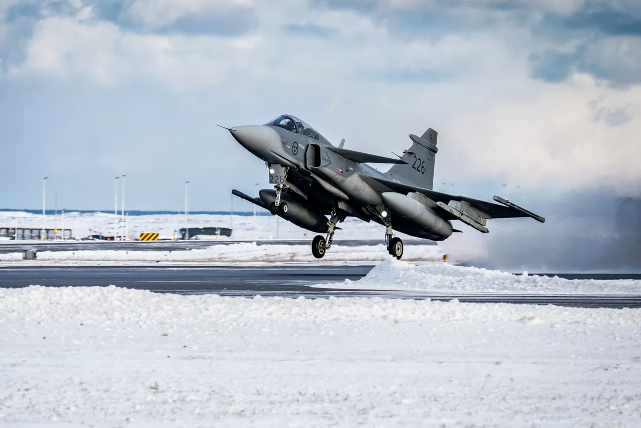 A Swedish Air Force JAS 39 Gripen fighter takes off from Keflavik Air Base in Iceland while deployed as part of NATO’s Arctic Sentry activity. Arctic Sentry is a NATO vigilance activity aimed at enhancing security in the north, helping to make the Alliance safer. As part of this initiative, Sweden deployed a detachment of six Gripens to Keflavik Air Base to safeguard Icelandic airspace against threats or intrusions. Their deployment is also part of NATO’s Iceland Air Policing mission, marking the first time Sweden has led an air policing mission since joining NATO two years ago as its 32nd member. Situated in the middle of the North Atlantic, Iceland plays a vital role in helping Allies maintain situational awareness in the High North. Photo courtesy of NATO Allied Air Command.