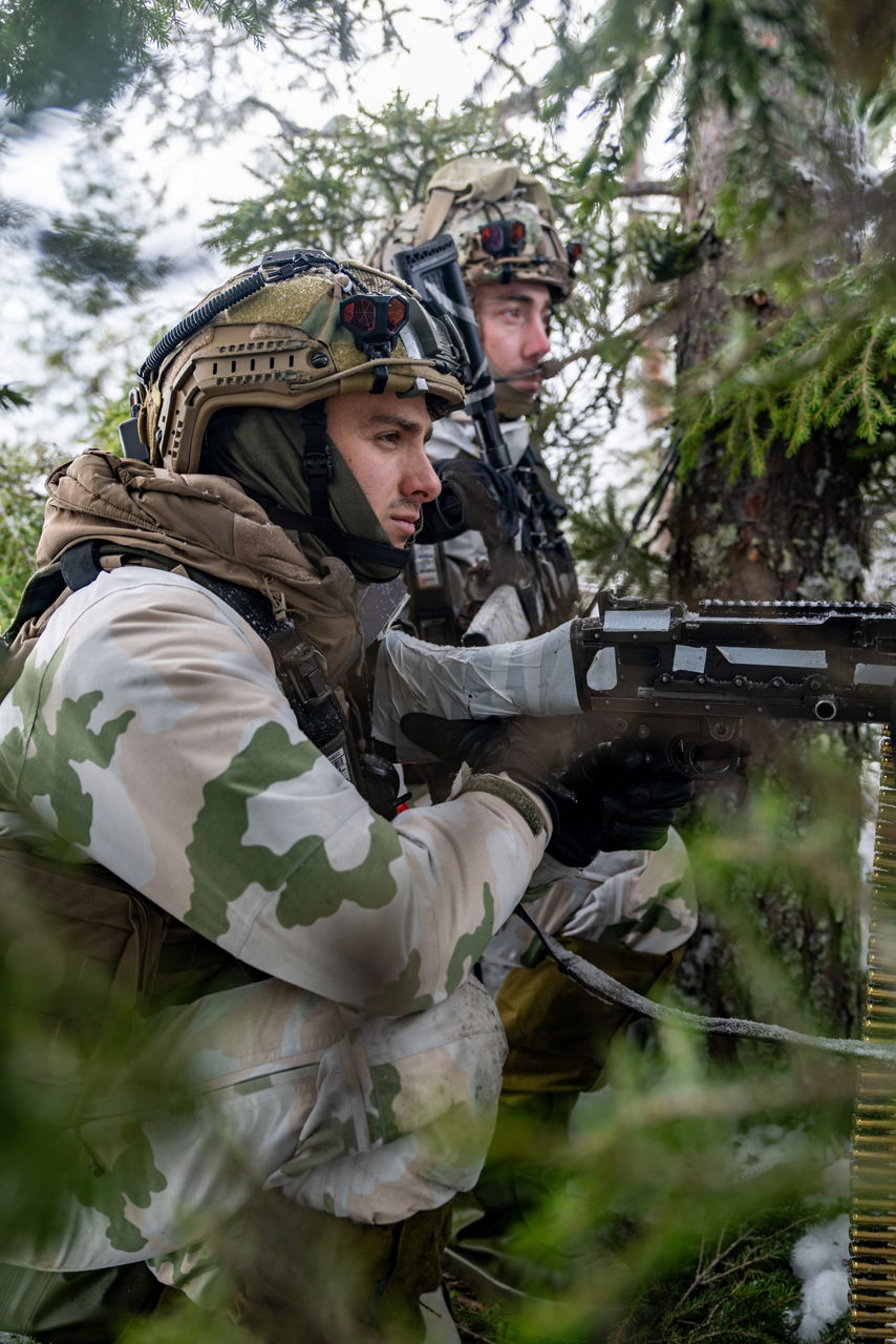 French soldiers hold their position next to a tree amid harsh Arctic conditions.

Exercise Cold Response 2026 brought together more than 32,000 troops from 14 Allied nations for intensive training above the Arctic circle in Norway and Finland. In Lapland, Finland, soldiers trained side‑by‑side to reinforce defensive positions and carry out tasks that test their endurance and teamwork in an environment where freezing temperatures, deep snow and long distances make every movement a challenge. Working together in these tough conditions helps Allies improve coordination, build trust and stay ready to work together in the harsh Arctic conditions, whenever needed. Cold Response is part of NATO’s recently established vigilance activity Arctic Sentry, dedicated to the defence and security of the High North and the Arctic.