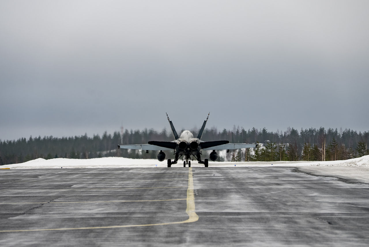 Finnish Air Force F/A‑18 Hornet fighter jet taxis to runway during Exercise Cold Response 2026 in Rovaniemi, Finland.

Exercise Cold Response 2026 showcased how Allied aircraft and aircrews operate in one of the most demanding environments on earth. In Finland’s Lapland region, Finnish F/A-18 fighter jets launched from icy runways while US Marines KC-130 tankers demonstrated their vital refuelling capabilities, both in the air, extending mission range, and on the ground, where they can set up temporary refuelling spots to support aircraft operation in remote locations. Pilots, ground crews and support teams trained side by side to maintain aircraft, coordinate sorties and ensure safe operations despite the Arctic’s extreme temperatures and challenging conditions. Cold Response is part of NATO’s recently established vigilance activity Arctic Sentry, dedicated to the defence and security of the High North and the Arctic, and it took place in Norway and Finland from 9 to 20 March 2026.
