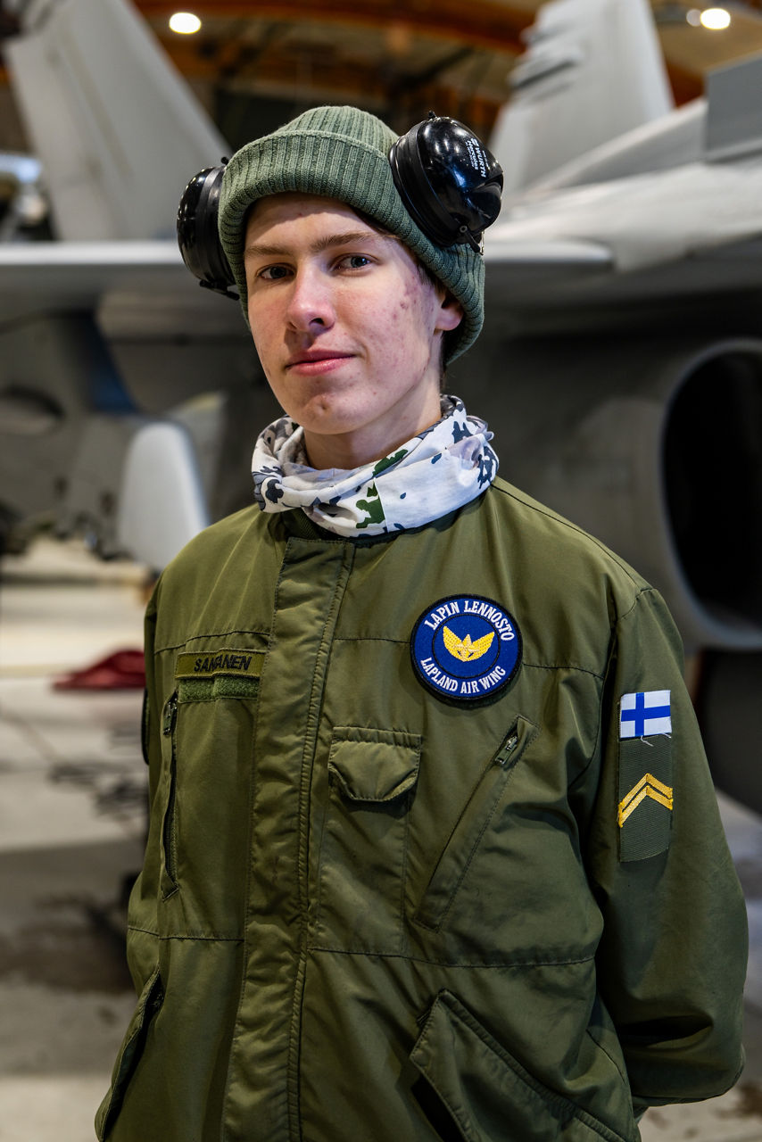 A Finnish conscript shares a friendly smile while maintaining a Finnish Air Force F/A‑18 during Exercise Cold Response 2026 in Rovaniemi, Finland.

Exercise Cold Response 2026 showcased how Allied aircraft and aircrews operate in one of the most demanding environments on earth. In Finland’s Lapland region, Finnish F/A-18 fighter jets launched from icy runways while US Marines KC-130 tankers demonstrated their vital refuelling capabilities, both in the air, extending mission range, and on the ground, where they can set up temporary refuelling spots to support aircraft operation in remote locations. Pilots, ground crews and support teams trained side by side to maintain aircraft, coordinate sorties and ensure safe operations despite the Arctic’s extreme temperatures and challenging conditions. Cold Response is part of NATO’s recently established vigilance activity Arctic Sentry, dedicated to the defence and security of the High North and the Arctic, and it took place in Norway and Finland from 9 to 20 March 2026.