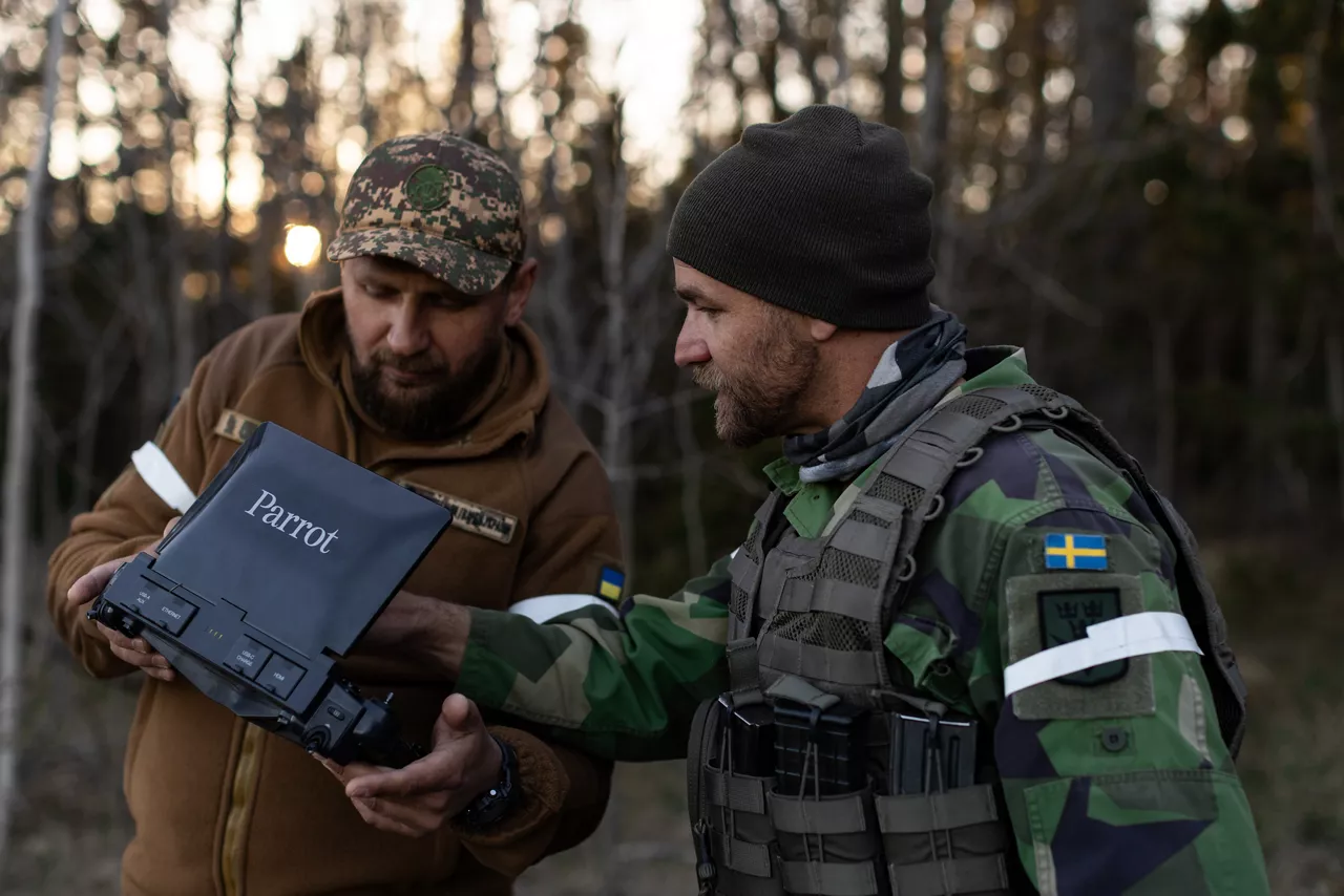 Swedish Army and Ukrainian Army National Guard drone operators look at the visual readout of a reconnaissance drone on Gotland Island in Sweden during Exercise Aurora 26. The Armed Forces of Ukraine sent drone operators to Sweden for Aurora 26 to pass on lessons learned to their NATO counterparts, while providing a challenging opposing force for Allied soldiers. Past iterations of Aurora, Swedish-led military exercise series, focused on mobilising the country’s armed forces for national defence, this year’s iteration also set out to test Sweden’s ability to incorporate Allied forces in those plans. More than 18,000 soldiers from 13 countries participated.