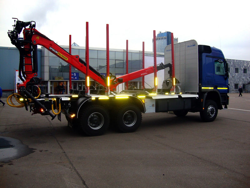 PALFINGER EPSILON on timber fair Lesdrevmash 2012