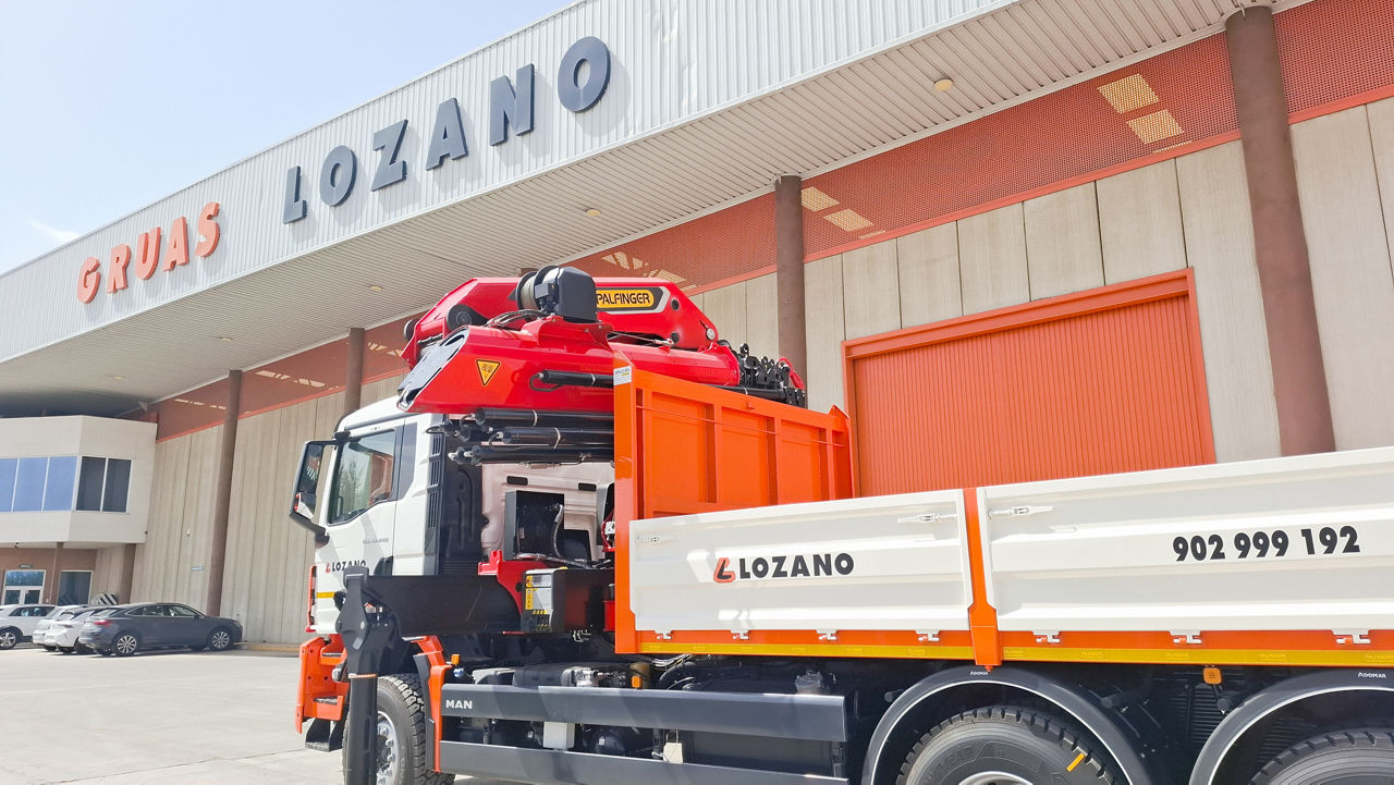 Entrega de grúa PALFINGER PK 580 TEC a Agudo Grúas y Transportes.