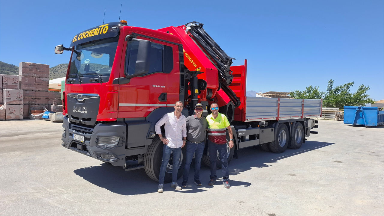 EL COCHERITO E HIJOS S.L. REFUERZA SU CAPACIDAD OPERATIVA CON LA PALFINGER PK 92002 SH