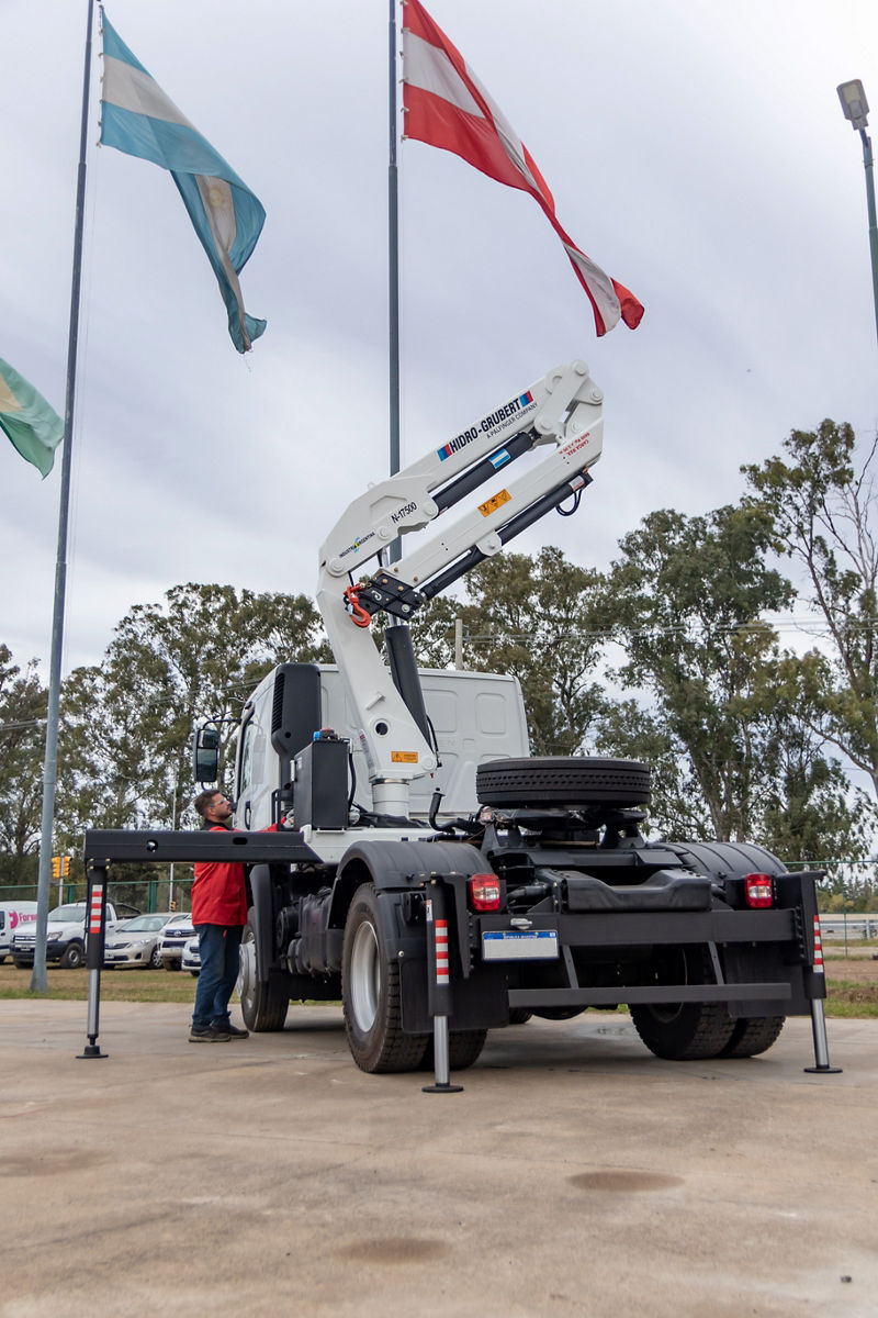 CONOCE LAS 7 HABILIDADES FUNDAMENTALES PARA UN OPERADOR DE HIDROGRÚA
