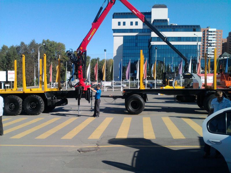 PALFINGER EPSILON auf größten russischen Forstmessen    