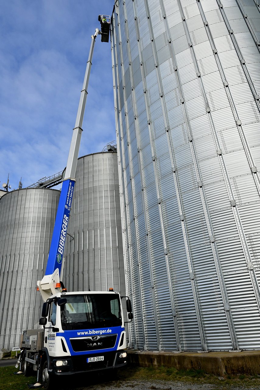 Biberger - P 280 - Arbeiten auf 28 m Höhe - DSC_2076.jpg