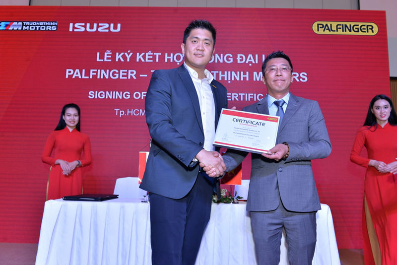 PALFINGER is committed to invest in Vietnam market