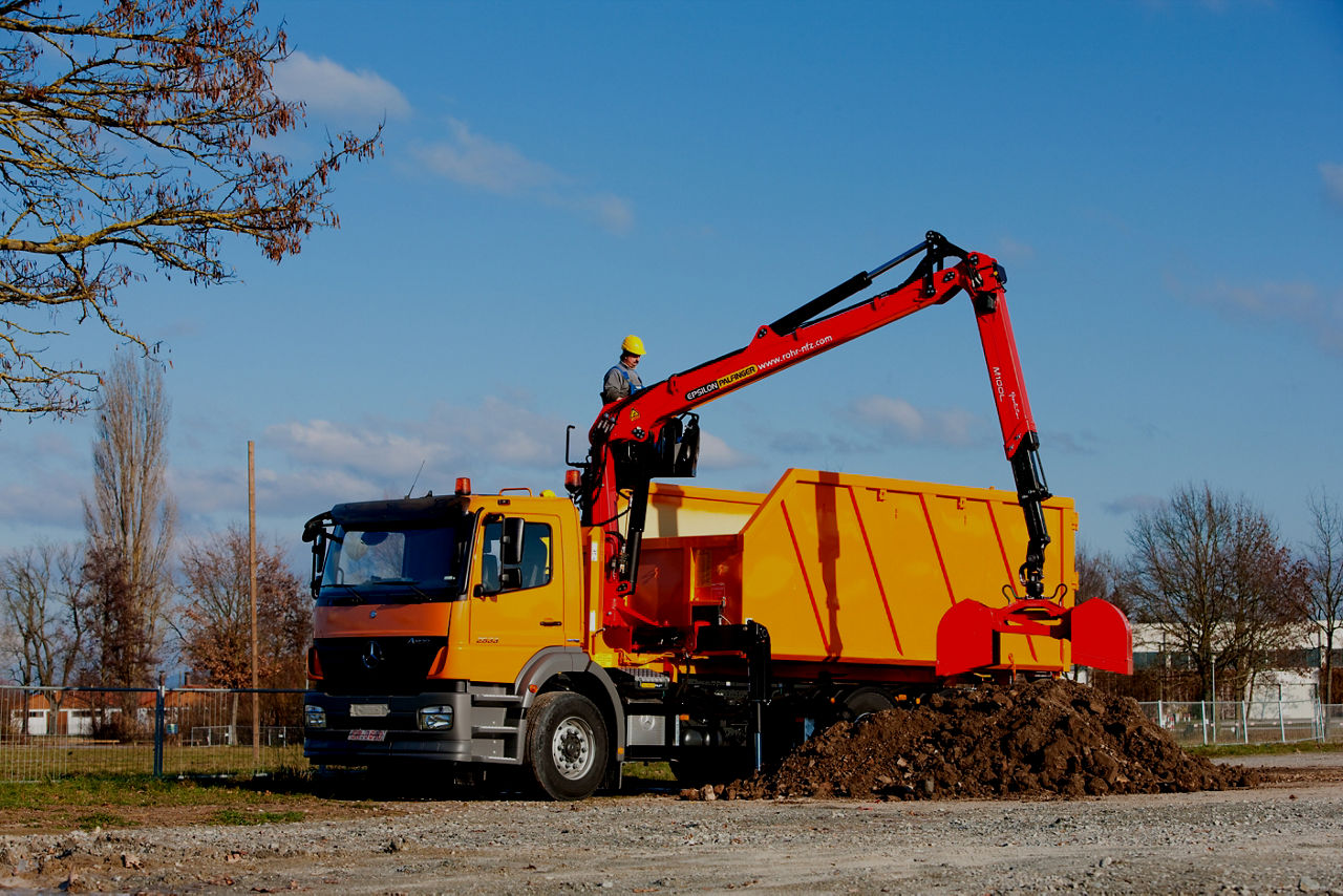 EPSILON M100L Baukran