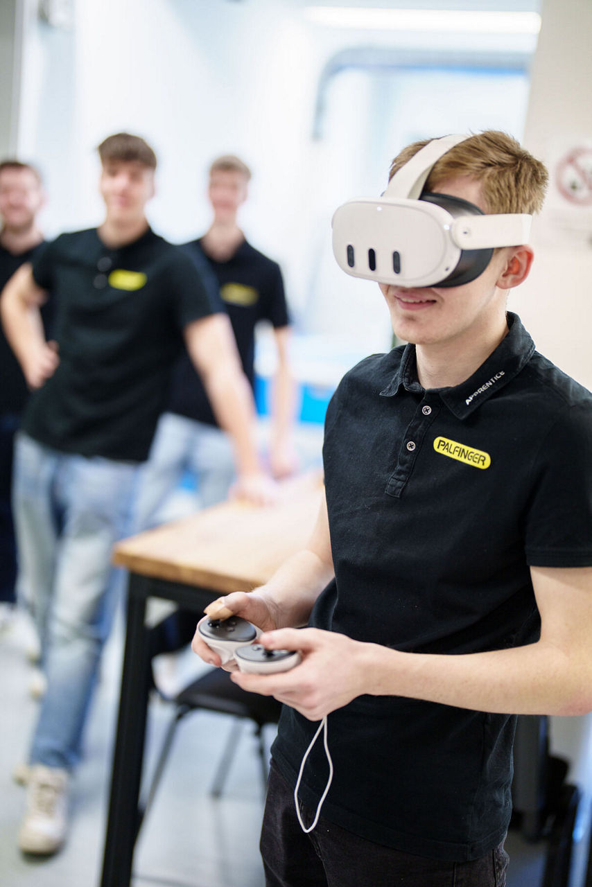 Strengthening Local Innovations: PALFINGER Supports Pioneer Garage Salzburg
