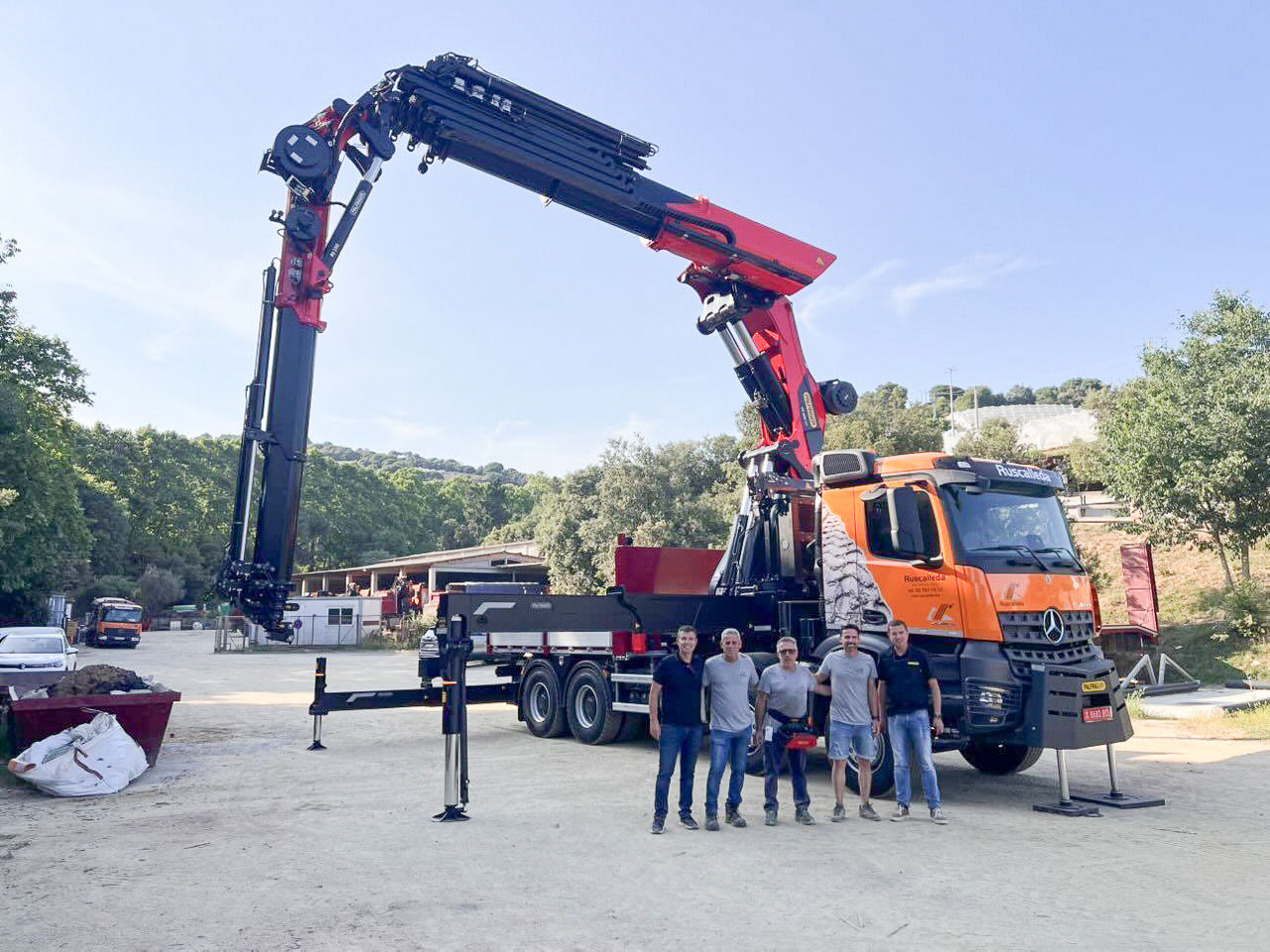 RUSCALLEDA REFUERZA SU CAPACIDAD OPERATIVA CON LA INCORPORACIÓN DE UNA PALFINGER PK 1650 TEC