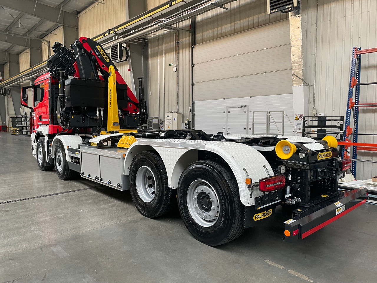 Ladekran-Abrollkipper-Kombination für Werksmontage