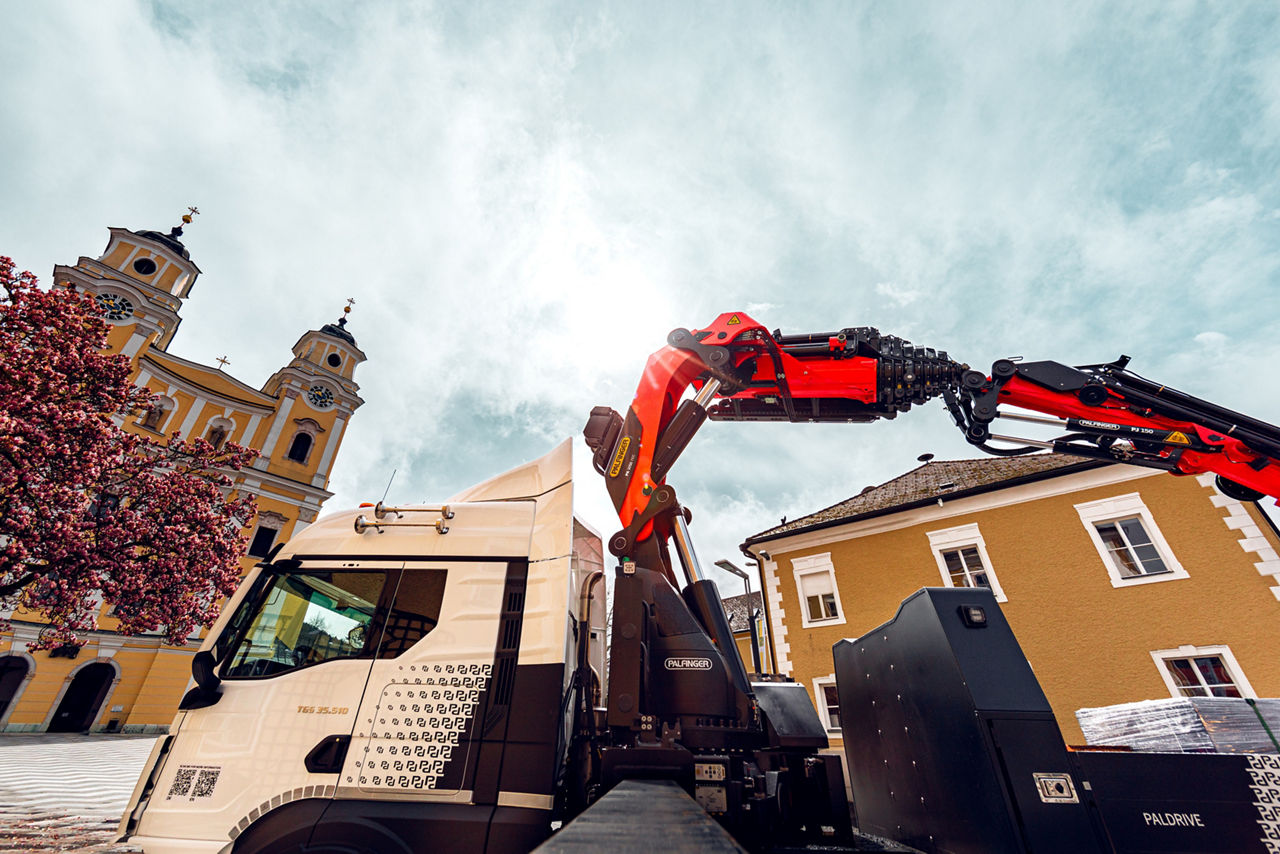PALFINGER PK 1050 TEC