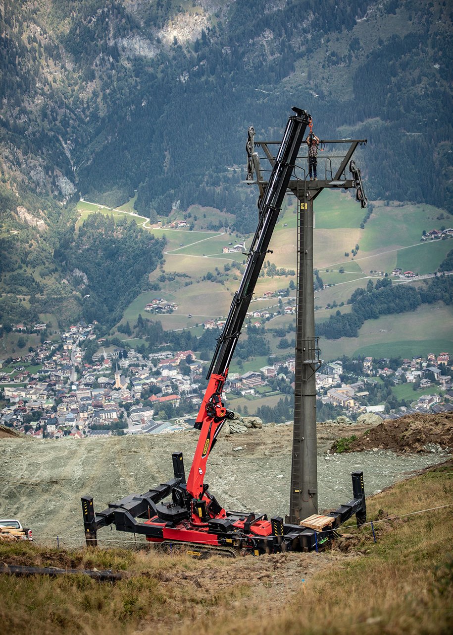 PALFINGER-crawler-crane-PCC-115002-Gastein3.jpg