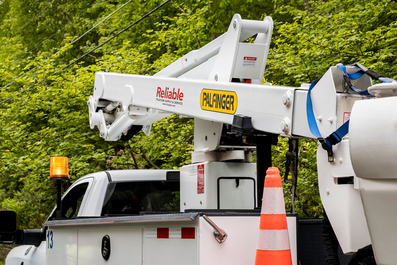 bucket truck