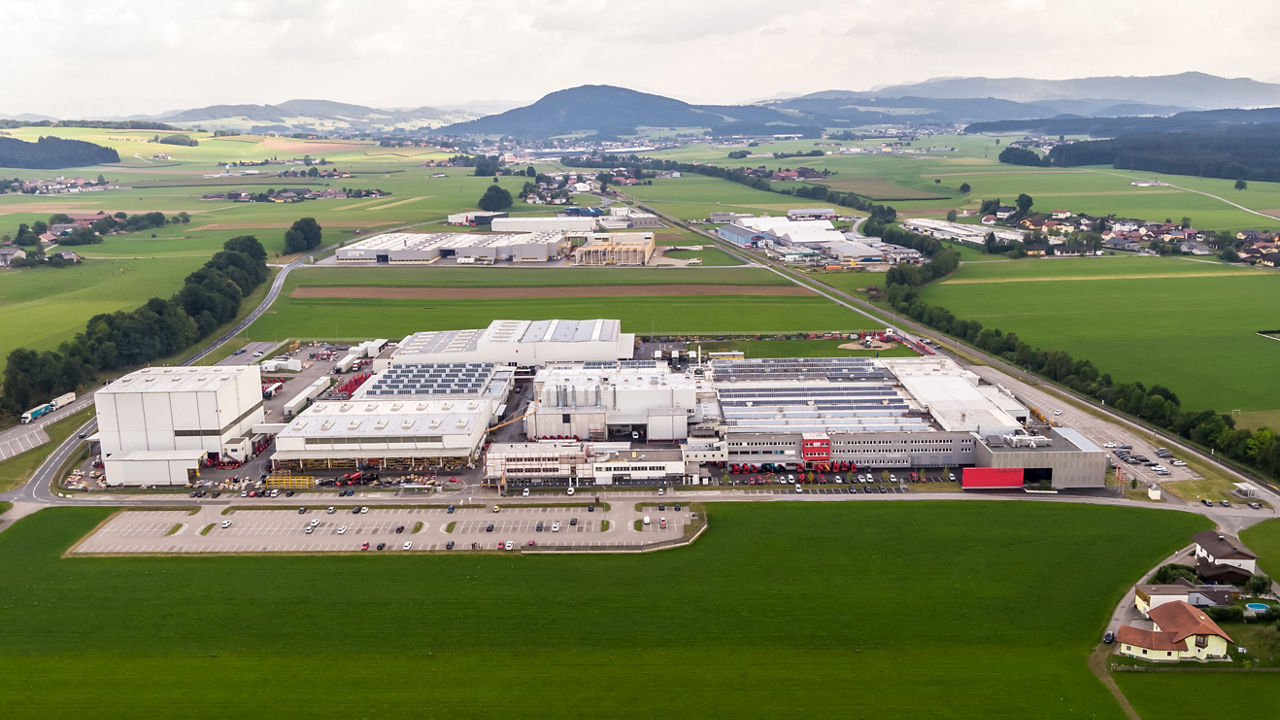 PALFINGER Locations and Tour