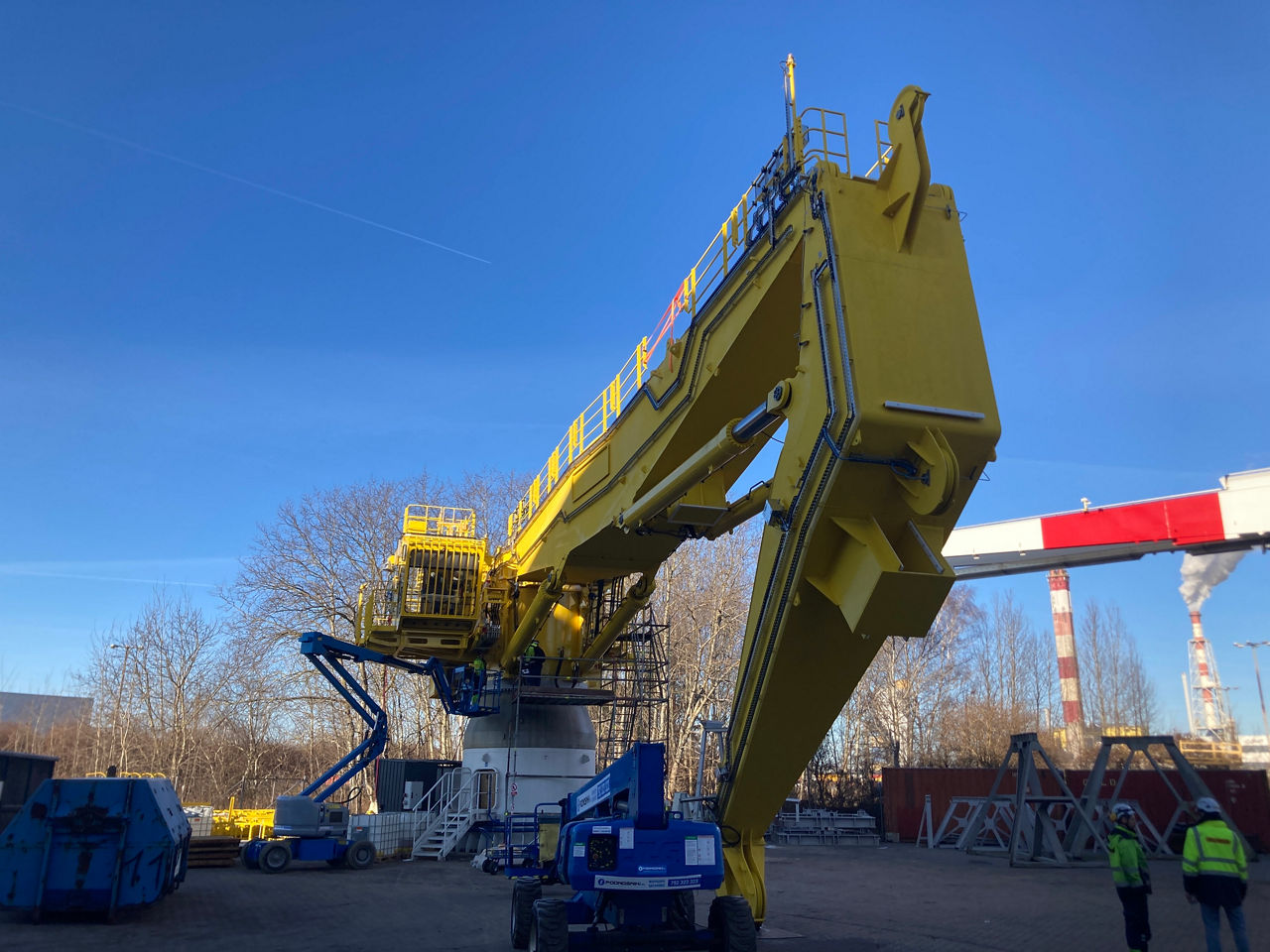 Testing procedure of a PALFINGER marine offshore crane in Gdynia, Poland