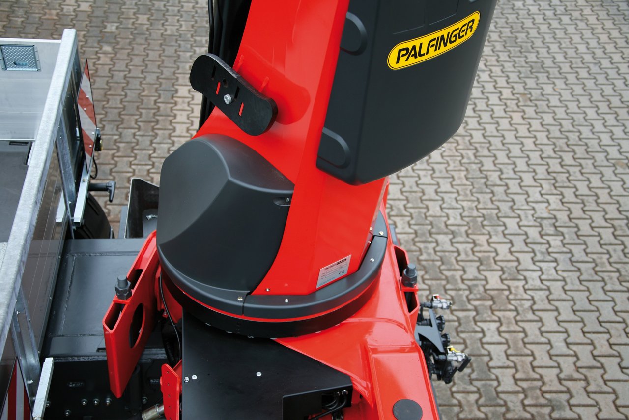 PALFINGER_Loader_Cranes_Continuous slewing system_01.jpg