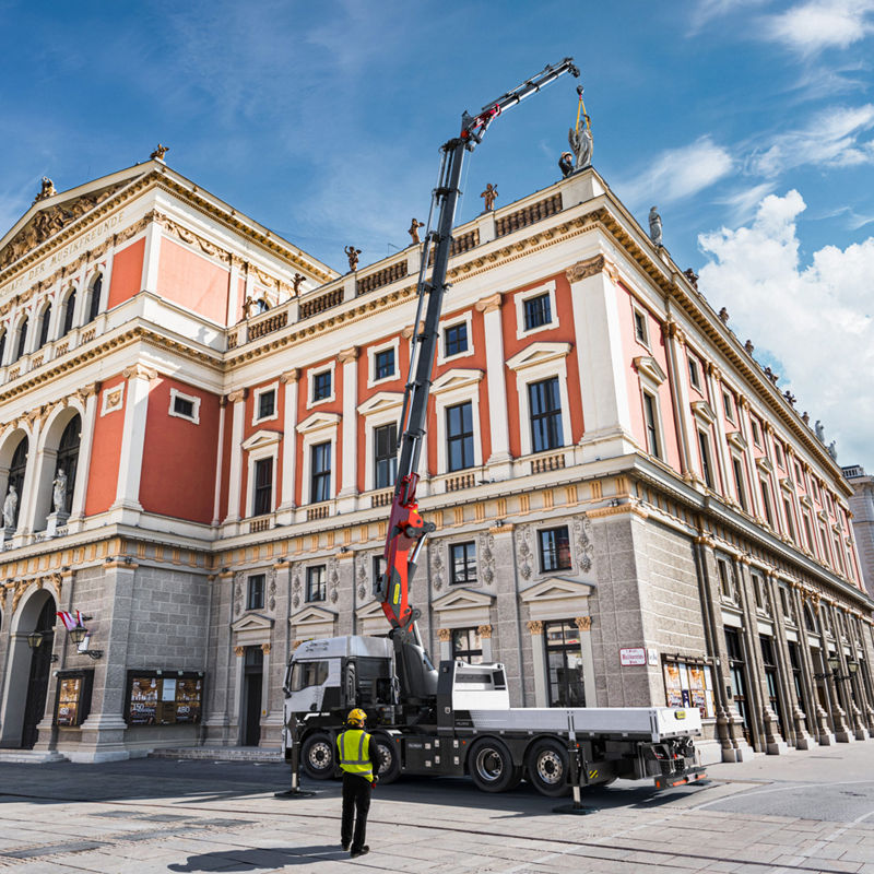 Der PK 880 TEC Ladekran feiert auf der bauma Premiere.jpg