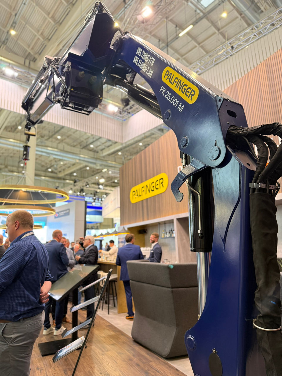 PK 25.001 M foldable knuckle boom crane at the booth