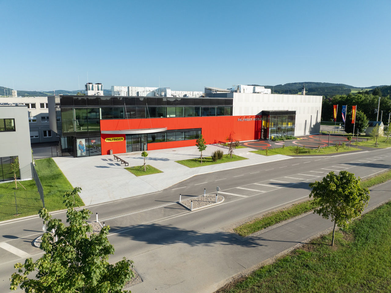 PALFINGER World
