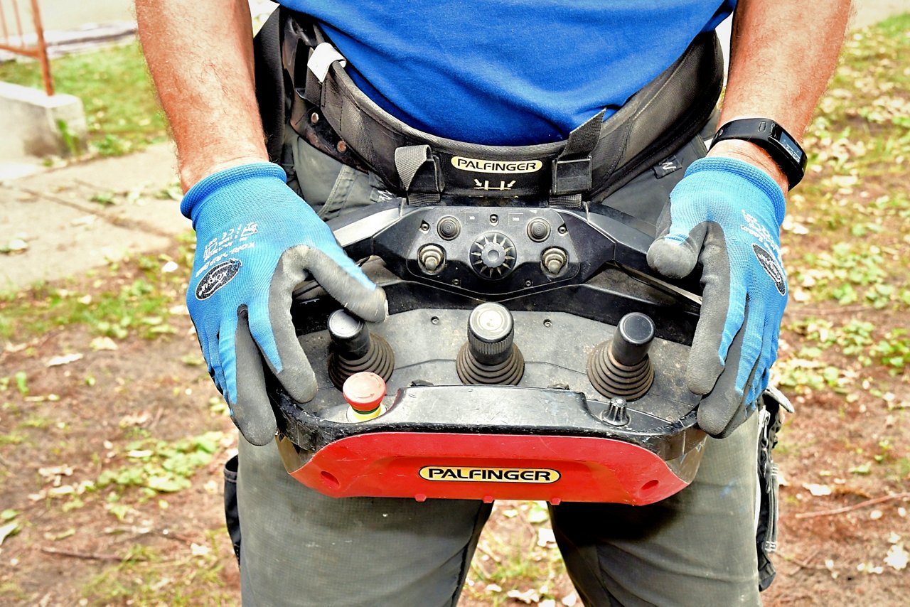 Palfinger - Cottbus - Funkfernbedinung - DSC_2622_be.jpg