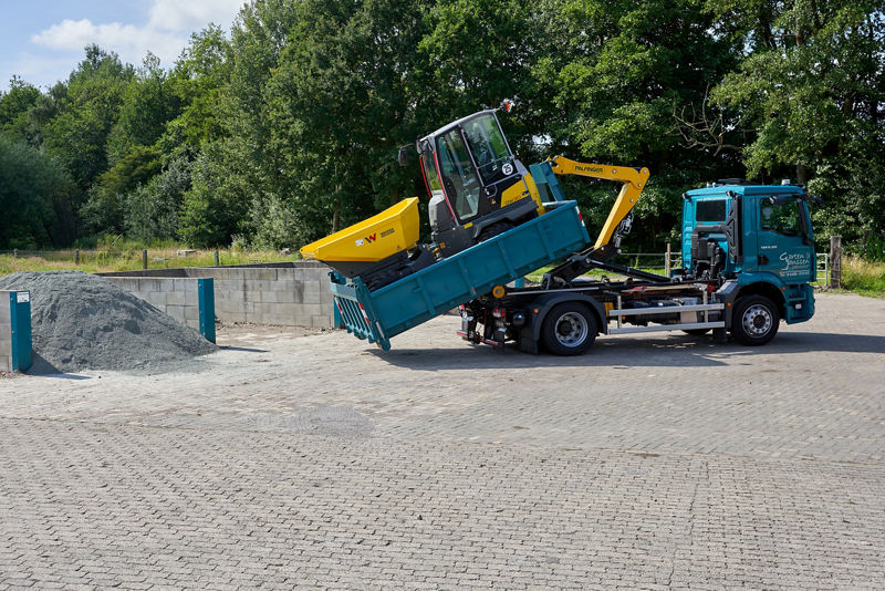 THE "ALL-IN-ONE" FOR LANDSCAPING!