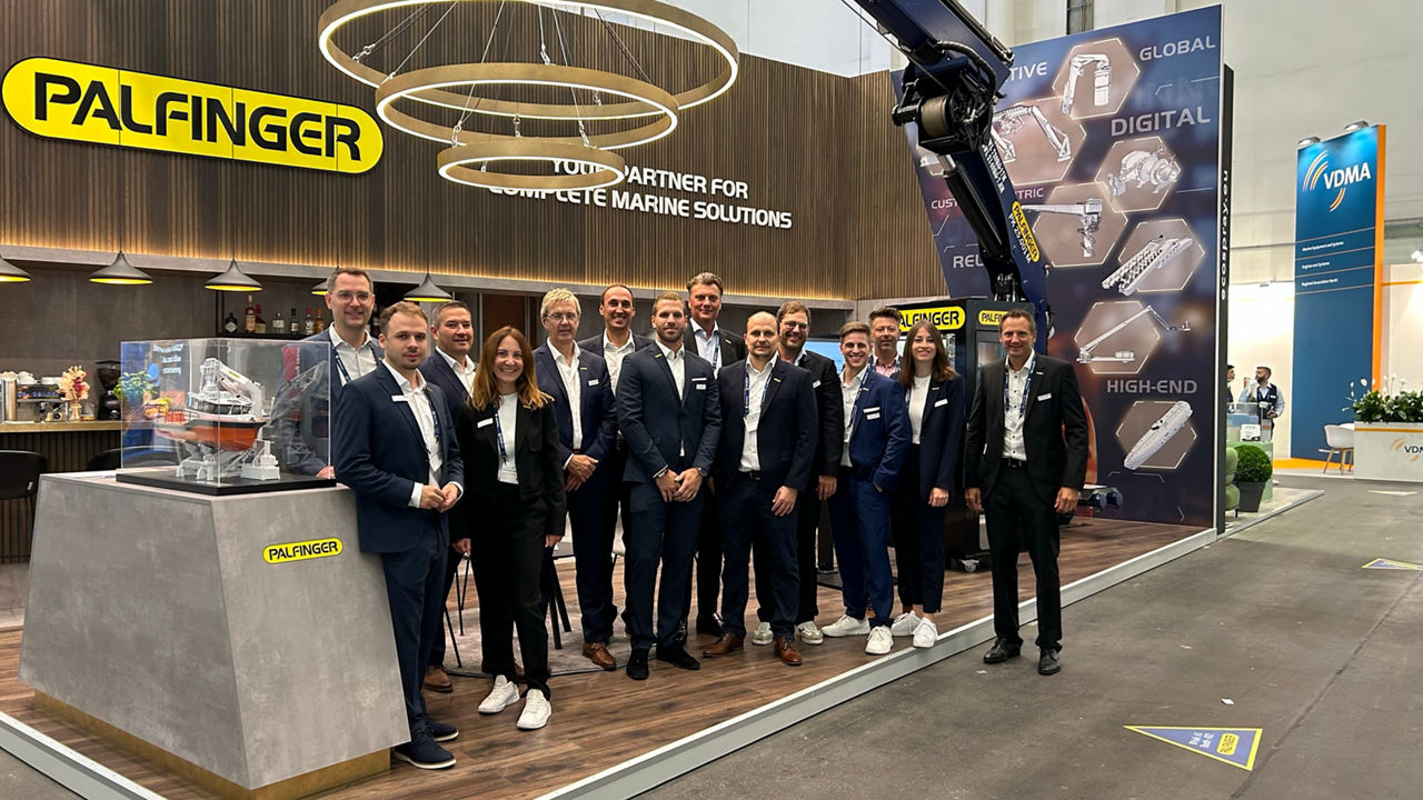 PALFINGER MARINE booth personnel at SMM Hamburg 2024