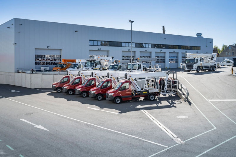 Übergabe TEC Hubarbeitsbühnen Pressemitteilung