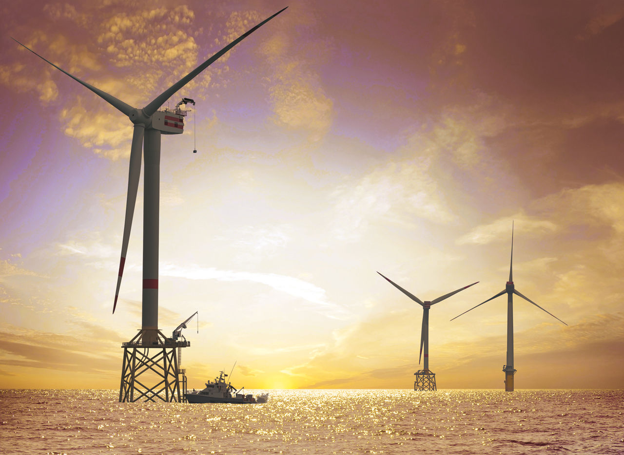 rising sun on the horizon, blue sea, ocean