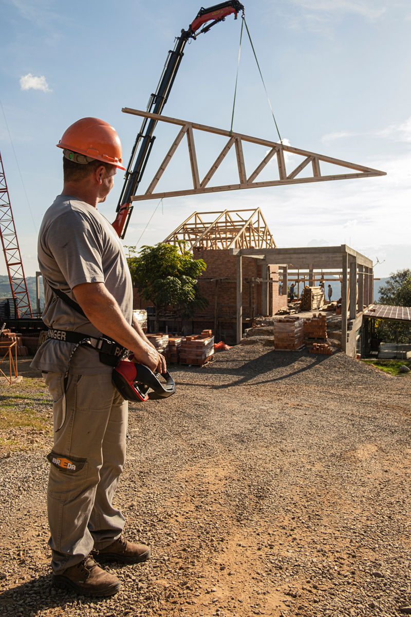 CONOCE LAS 7 HABILIDADES FUNDAMENTALES PARA UN OPERADOR DE GRÚA