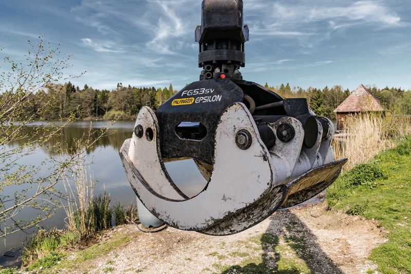 Die-verlaengerte-Hand-unserer-Kunden-Forstgreifer-FG53S-V