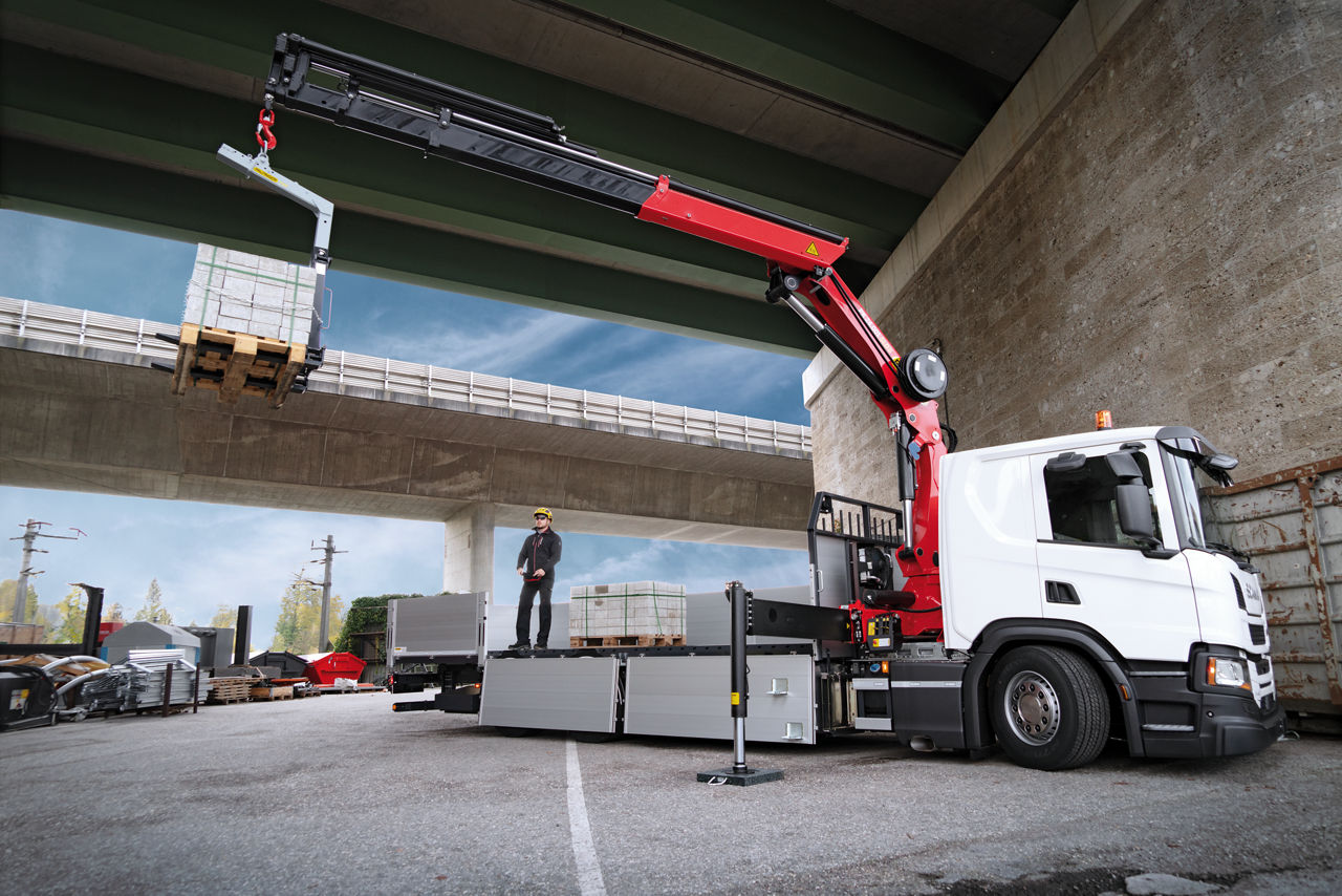 palfinger_loader_cranes_pk24001_SLD5_PK24001-9157.jpg