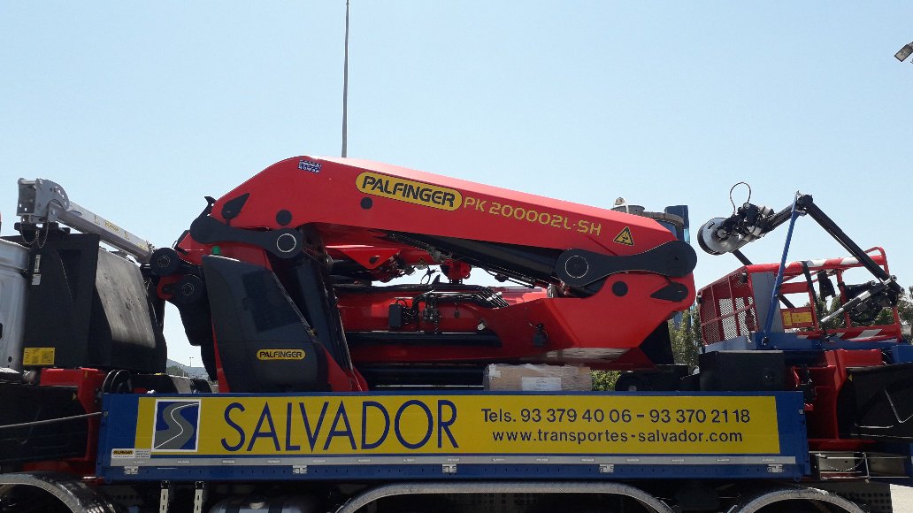 pk200002lsh-salvador-5.jpg
