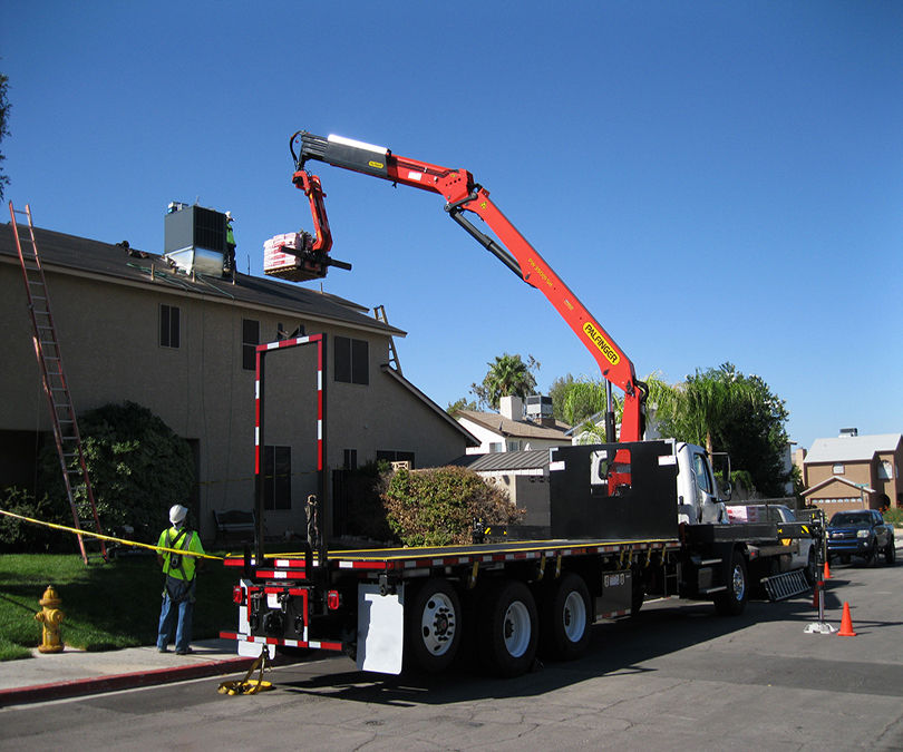 Palfinger material handling crane