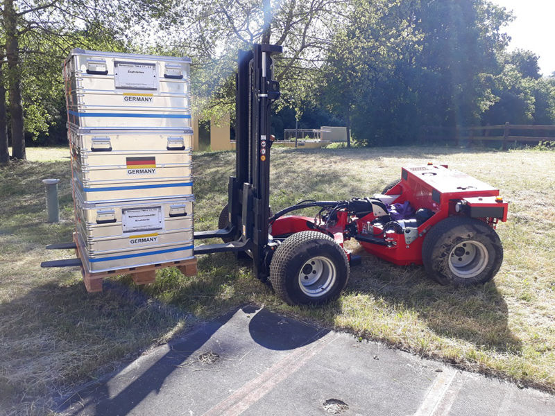 ÜBUNG DER SPANDAUER FACHGRUPPE TRINKWASSERVERSORGUNG MIT DEM PALFINGER MITNAHMESTAPLER!