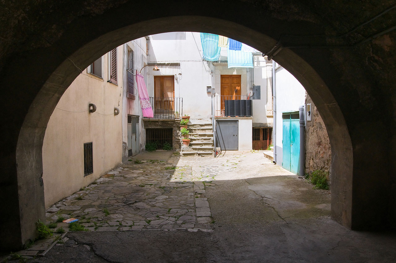 Alleyway. Melfi. Basilicata. Italy.