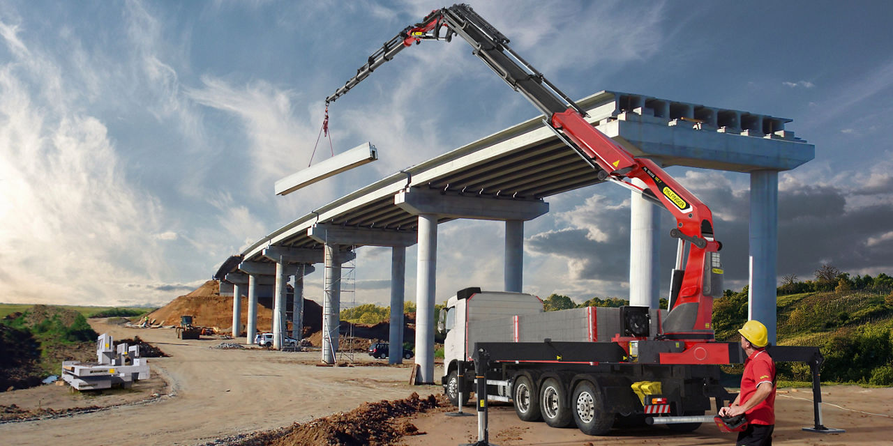 Maximise your lifting capabilities with one of PALFINGER's TEC loadercrane