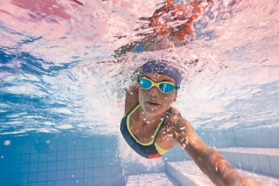 speedo goggle pouch